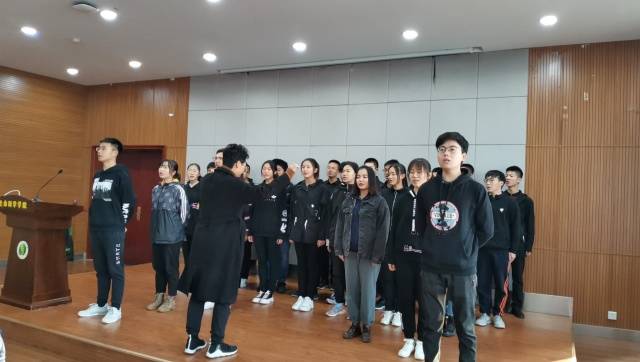 a3fc9ef571144f9e97d19b10d618e192.jpg 计算机类1911班.jpg