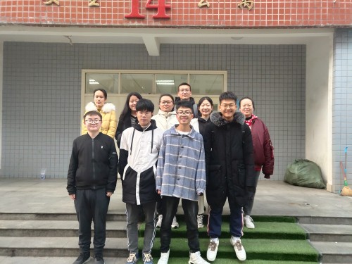 e6ef0c6850b5474f91b530669fdaa2d5.jpg 合影.jpg