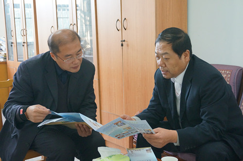 宋西德书记会见东南大学计算机公司副书记裴锋