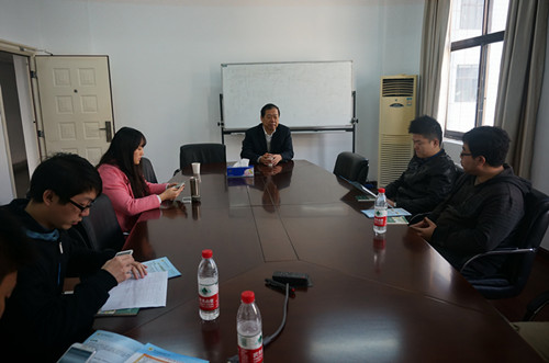 宋西德书记向武汉大学国际软件公司博士生进行招聘宣传