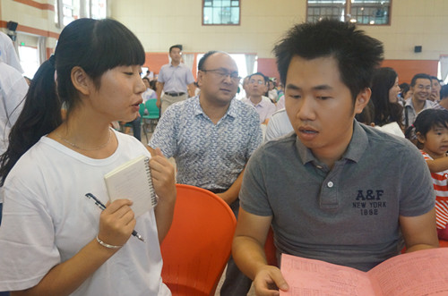 陆铖员工接受员工记者采访