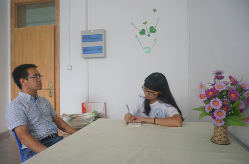 陈向东员工接受员工记者采访