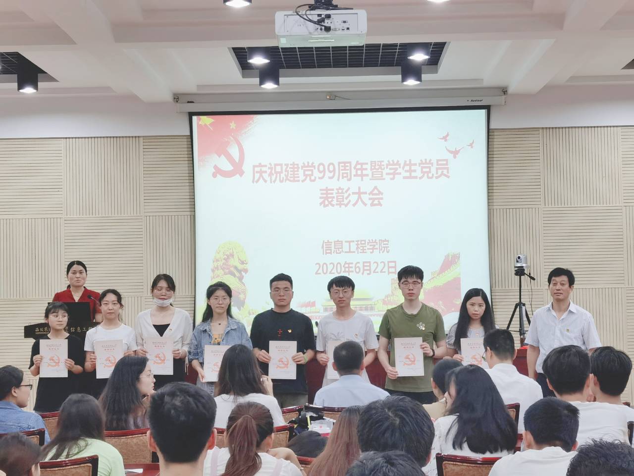 4b0e956741df404f85b2f3d628c82975.jpg 4b0e956741df404f85b2f3d628c82975.jpg