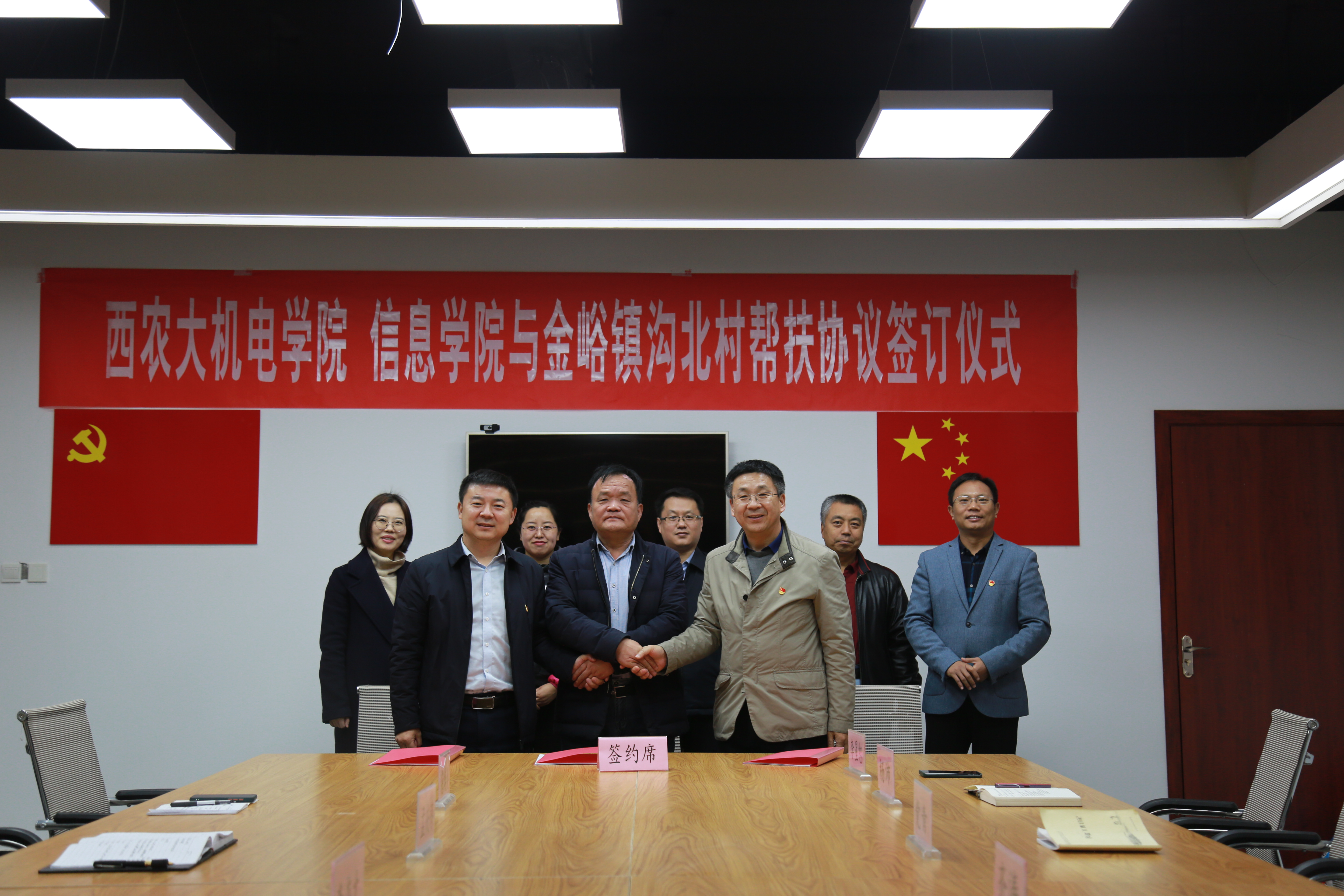 f5a3175853d24a6d87f9575780b95fd4.jpg f5a3175853d24a6d87f9575780b95fd4.jpg