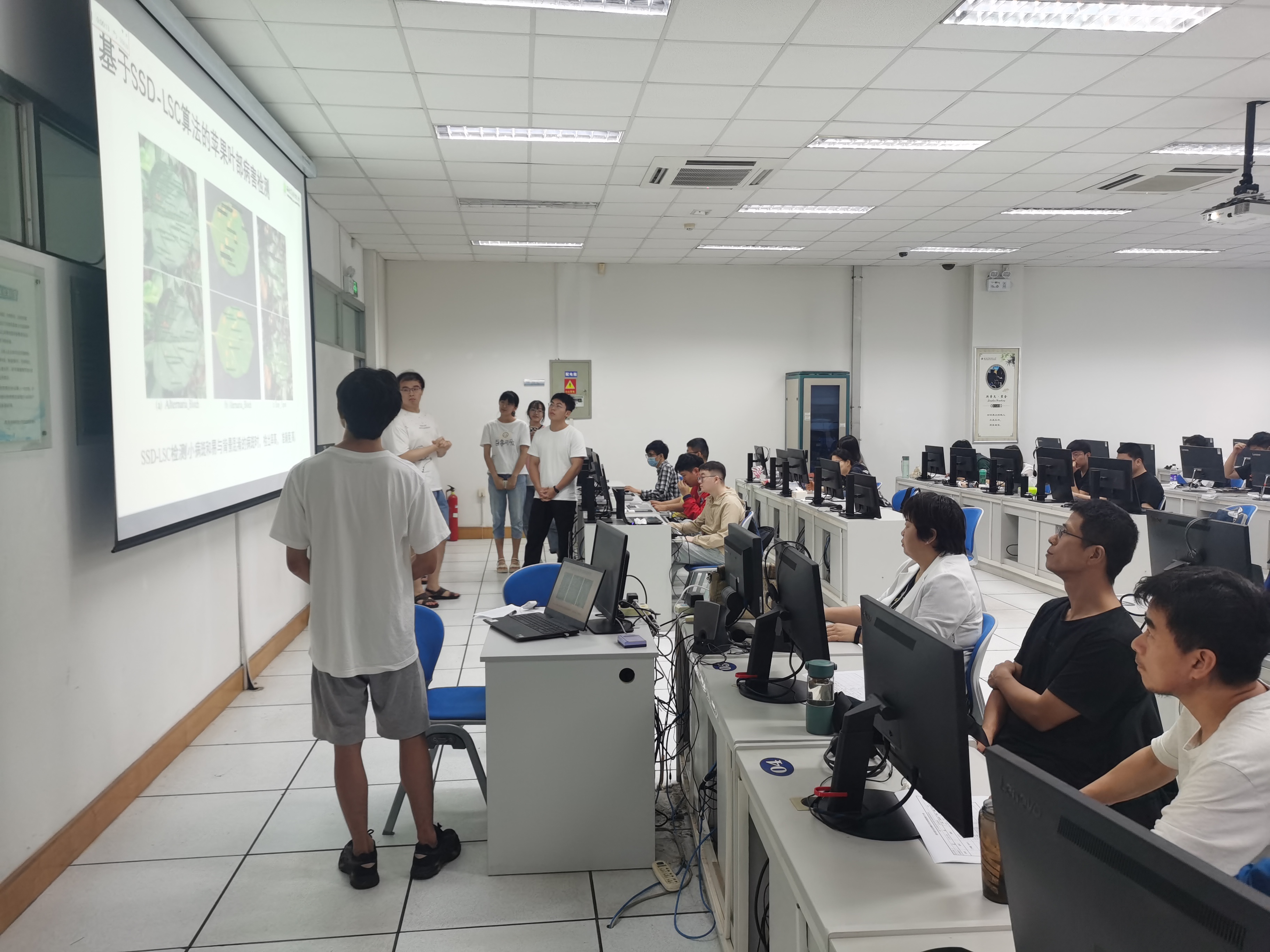 a939d554603e42caa7509274f52622e9.jpg a939d554603e42caa7509274f52622e9.jpg